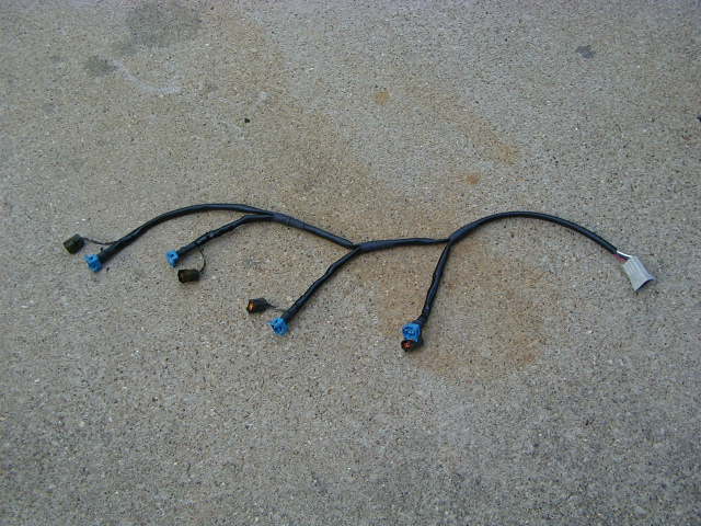 Fuel harness